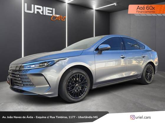 BYD KING 1.5 DM-I PHEV GS AUTOMÁTICO BYD KING 1.5 DM-I PHEV GS AUTOMÁTICO